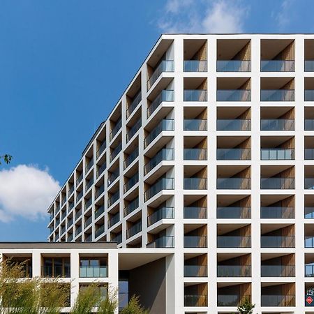 Studio With Balcony Warsaw Kokoryczki By Noclegi Renters Luaran gambar
